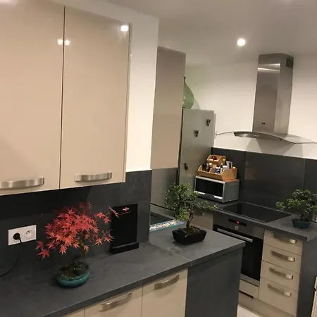 Cosy In 15th - Convention Center Apartment